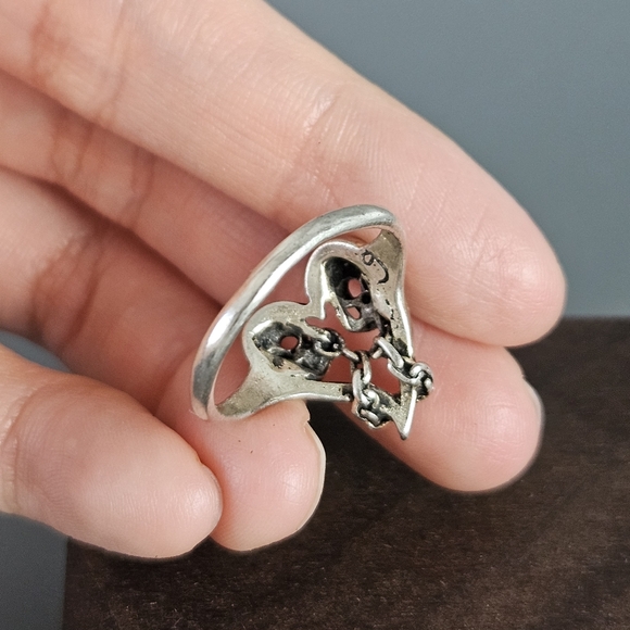 Two Skeleton Heart Silver Ring - Picture 6 of 7